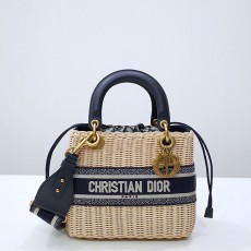 디올 DIOR 레이디 미디엄백 DR820