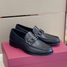 페레가모 FERRAGAMO 남성 로퍼 FM08633