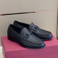 페레가모 FERRAGAMO 남성 로퍼 FM08636