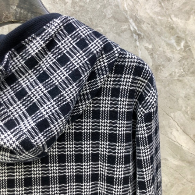 톰브라운 THOMBROWNE 남여공용 후드 집업자켓 T4380