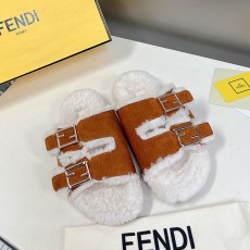 펜디 FENDI 여성 퍼 슬리퍼 F228