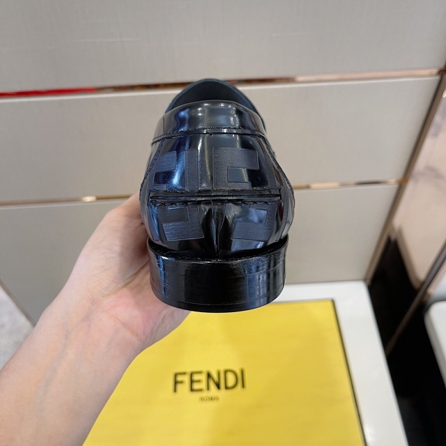 펜디 FENDI 남성 더비슈즈  F230