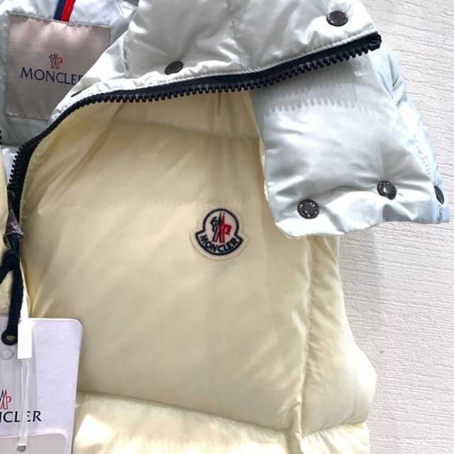 몽클레어 Moncler 여성 다운 패딩조끼 M02408