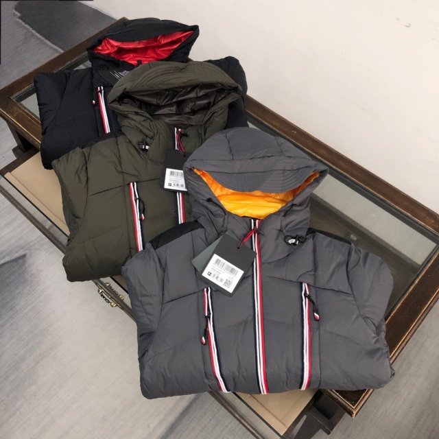 몽클레어 Moncler 남성 패딩 M02434