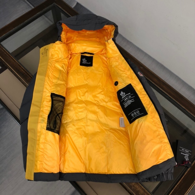 몽클레어 Moncler 남성 패딩 M02434