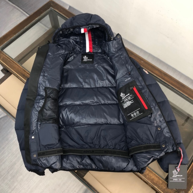 몽클레어 Moncler 남성 패딩 M02438