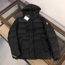 몽클레어 Moncler 남성 패딩 M02440