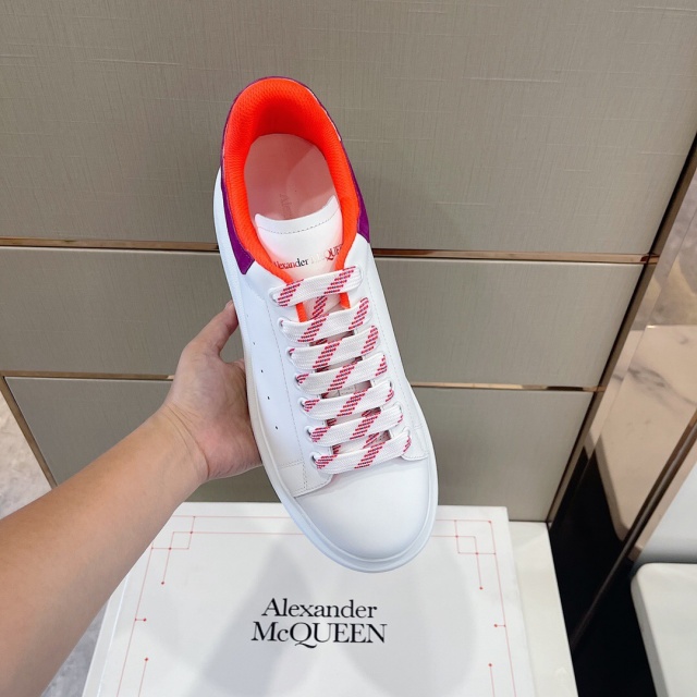 매퀸 Mcqueen 남여공용 오버솔 스니커즈 M420