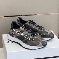 지방시 GIVENCHY 남성 러너 스니커즈 GV0735