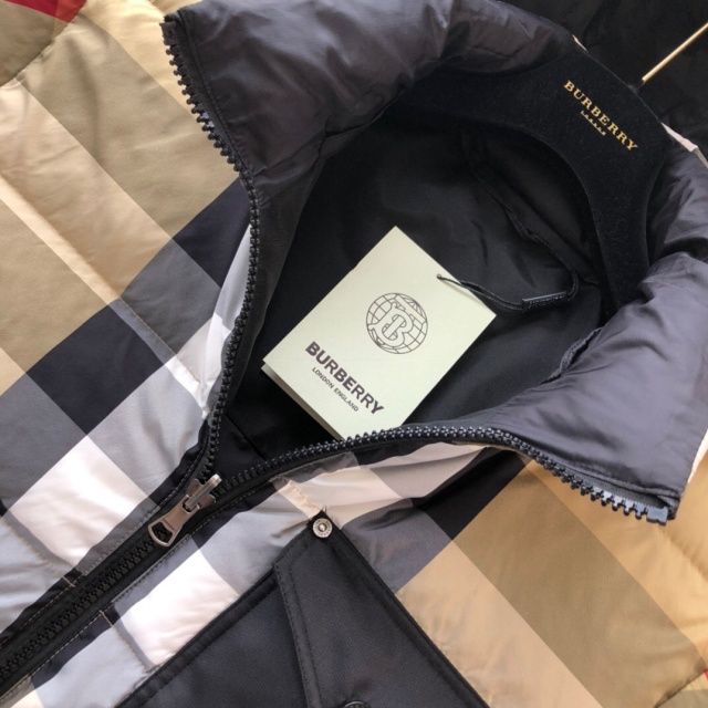 버버리 BURBERRY 남여공용 패딩 BBR3214