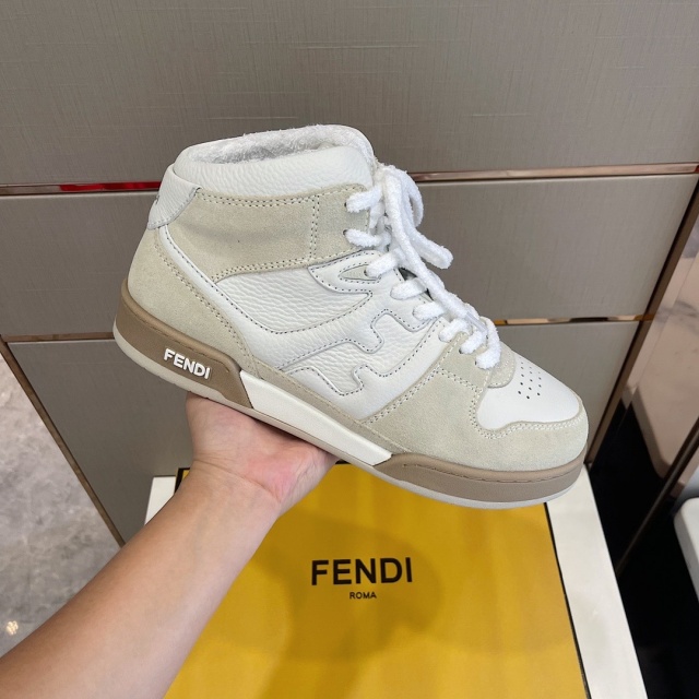 펜디 FENDI 남여공용 매치 스니커즈 F246