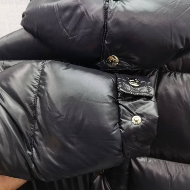 몽클레어 Moncler 남성 패딩 M02518