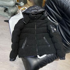 몽클레어 Moncler 여성 패딩 M02596