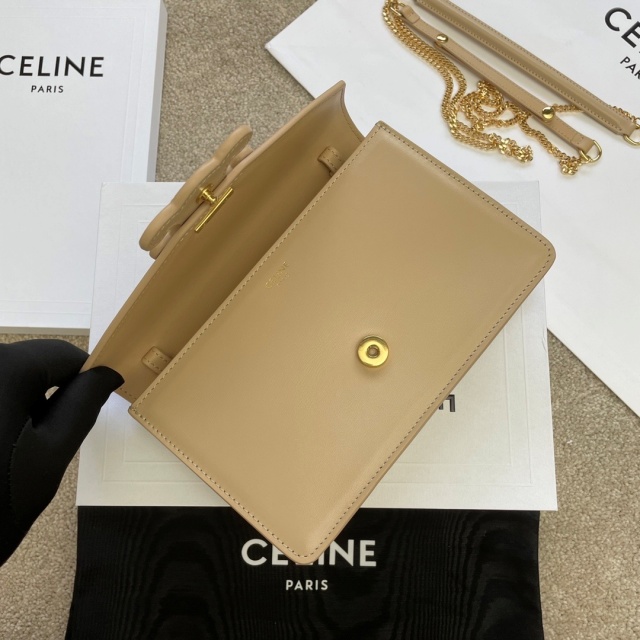 셀린느 CELINE 퀴르 트리오페 체인백  CL0536