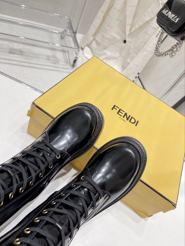 펜디 FENDI 여성 하프 부츠 F268