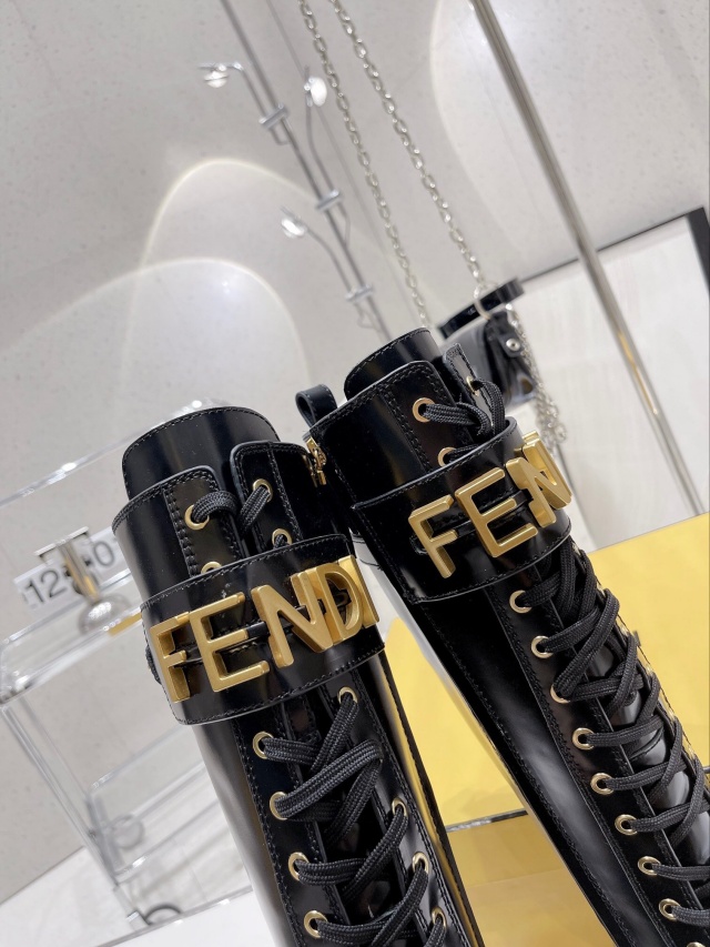 펜디 FENDI 여성 하프 부츠 F268