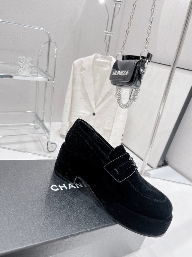 샤넬 CHANEL 여성 펌프스 C01084