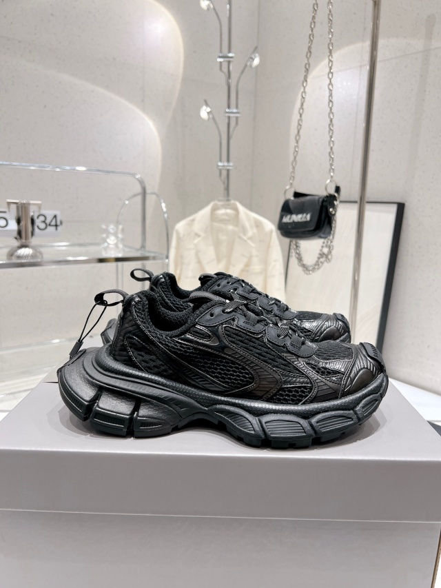 발렌시아가 Balenciaga 남여공용 3XL 러너 스니커즈 BG0766