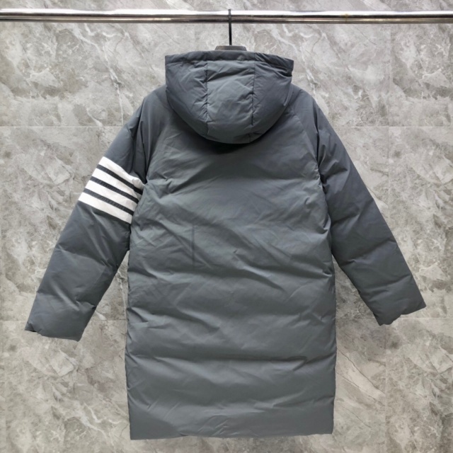 톰브라운 THOMBROWNE 남성 하프 패딩 T4530