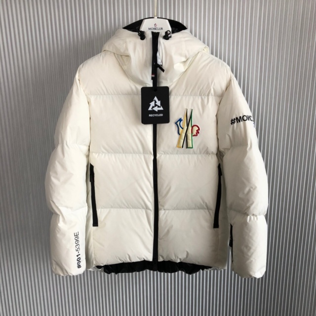 몽클레어 Moncler 남성 패딩 M02630