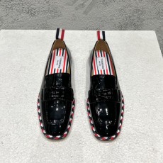 톰브라운 THOMBROWNE 여성 플랫 로퍼 TB132