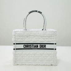 디올 DIOR 여성 북 토트백 DR915