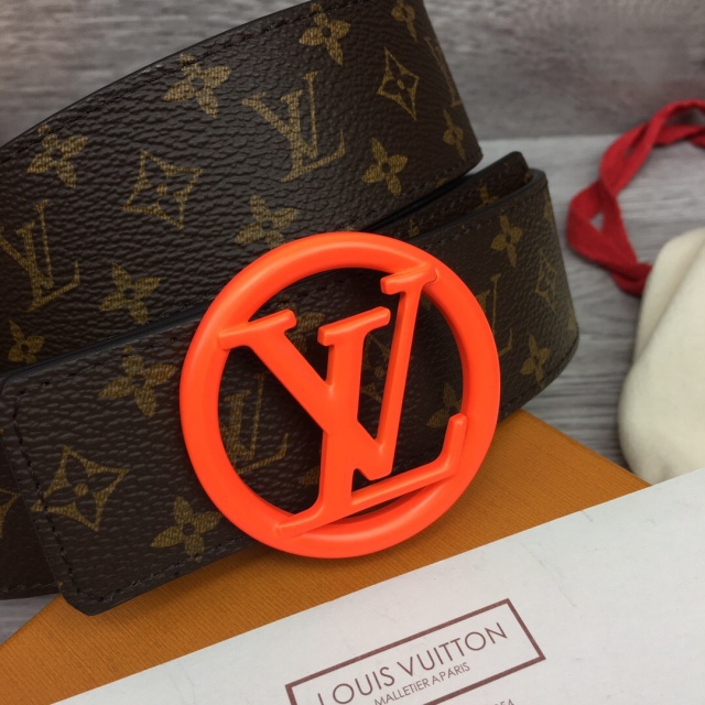 루이비통 LOUIS VUITTON 남성 벨트 LV0656