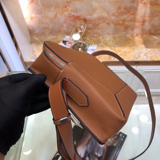 에르메스 HERMES 남성 크르스백 9015 H0487