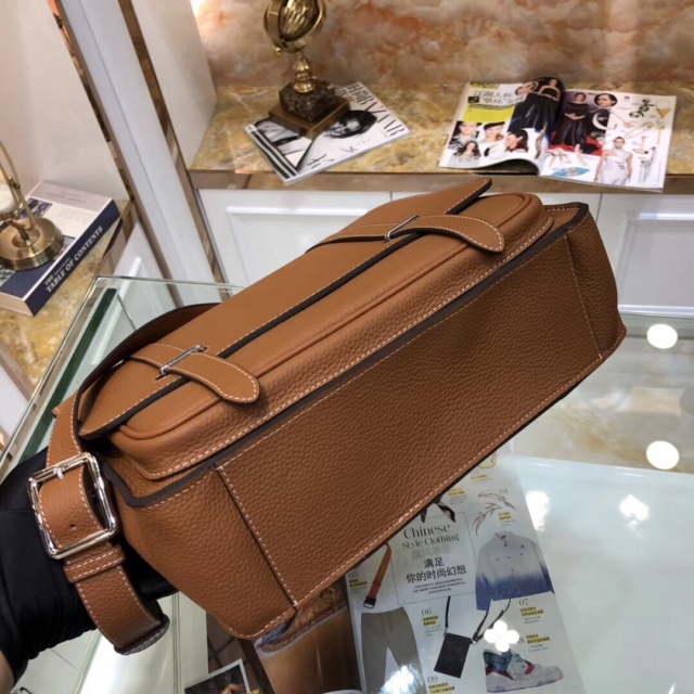 에르메스 HERMES 남성 크르스백 82372-4 H0490