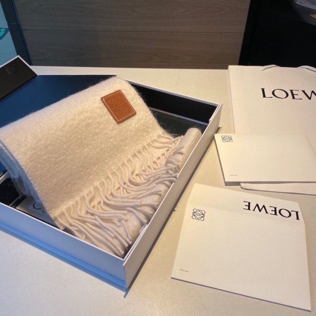 로에베 LOEWE 여성 머플러 011