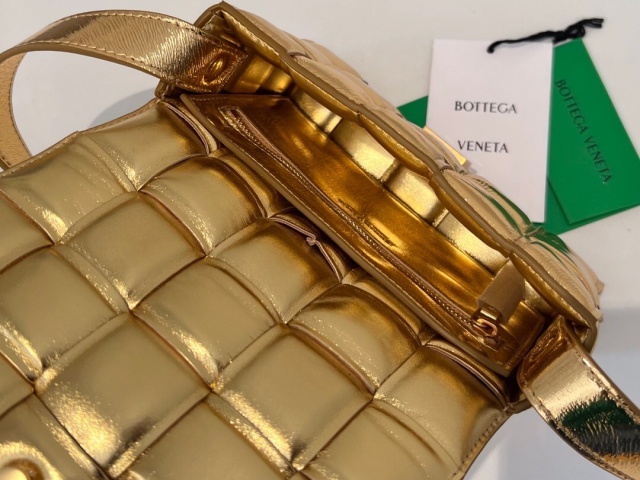 보테가 BOTTEGA VENETA 여성 카세트백 BO0883