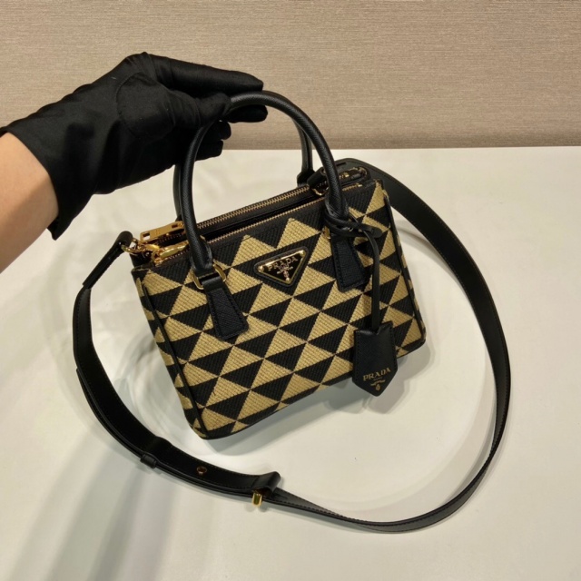 프라다 PRADA 자가드 미니 토트백 1BA906 PD0978