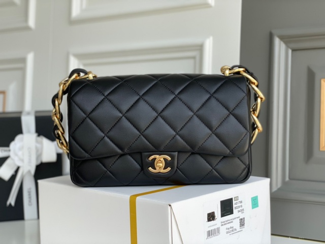 샤넬 CHANEL 여성 22s 숄더백 C2353