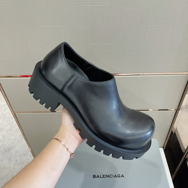 발렌시아가 Balenciaga 남성 허머 레더 더비 슈즈 BG0781