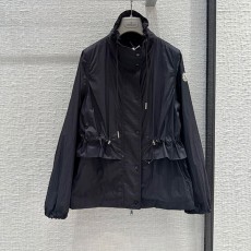 몽클레어 Moncler 여성 바람막이 자켓 M02692