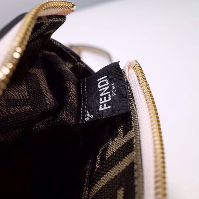 펜디 FENDI 바이 더 웨이 보스턴백 8BS067 FD08452