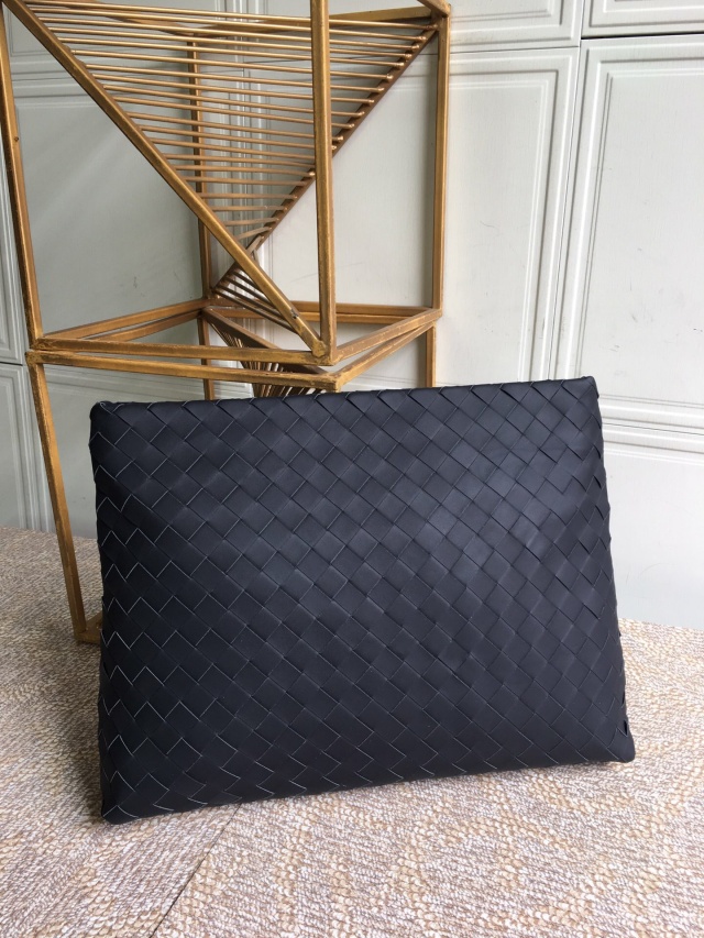 보테가 BOTTEGA VENETA 남여공용 클러치 BO0922