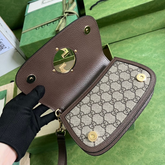 구찌 GUCCI 블론디 미니백 698630 GU0979