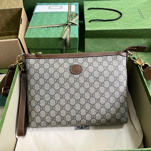 구찌 GUCCI 인터로킹 G 메신저백 726833  GU0996