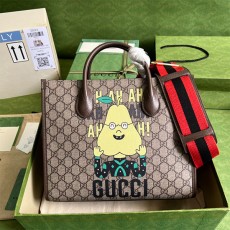 구찌 GUCCI 코리아 익스클루시브 더블 G 토트백 GU0995