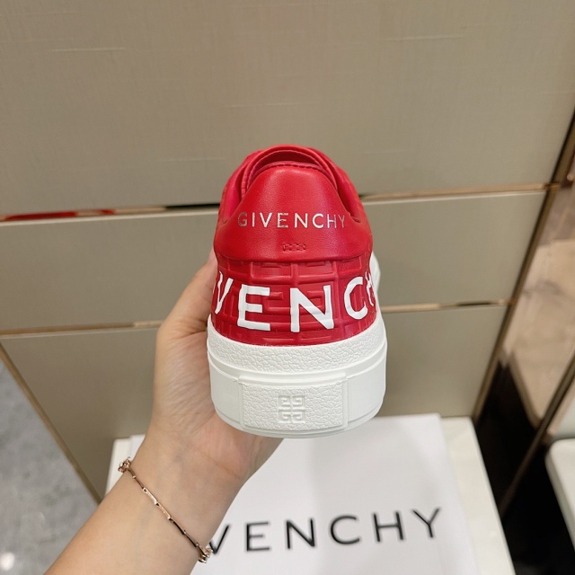 지방시 GIVENCHY 남성 시티 스포츠 스니커즈 GV0780