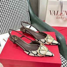 발렌티노 VALENTINO 여성 V로고 레더 슬링백힐 VN1286