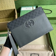 구찌 GUCCI  컷아웃 인터로킹 G 파우치 723320 GU1023