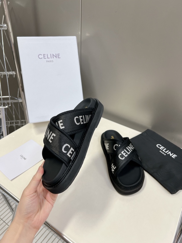 셀린느 CELINE 여성 슬라이드 뮬  CL146