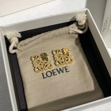 로에베 LOEWE 여성 귀걸이  LW006