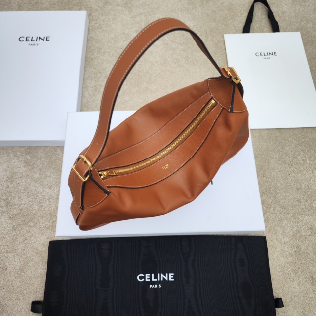 셀린느 CELINE 라지 로미백 110793  CL0569