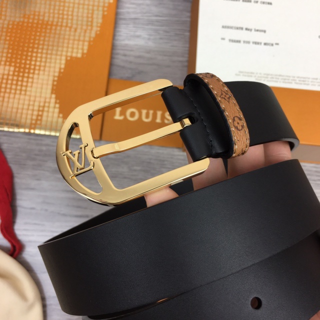 루이비통 LOUIS VUITTON  남성 벨트 LV0672