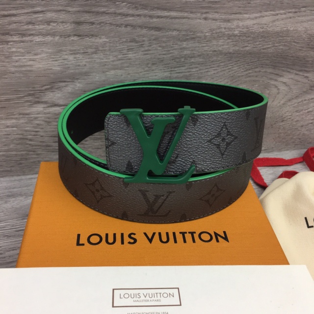 루이비통 LOUIS VUITTON  남성 벨트 LV0678