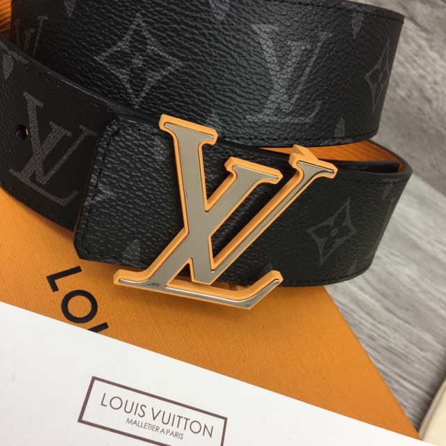 루이비통 LOUIS VUITTON  남성 벨트 LV0684