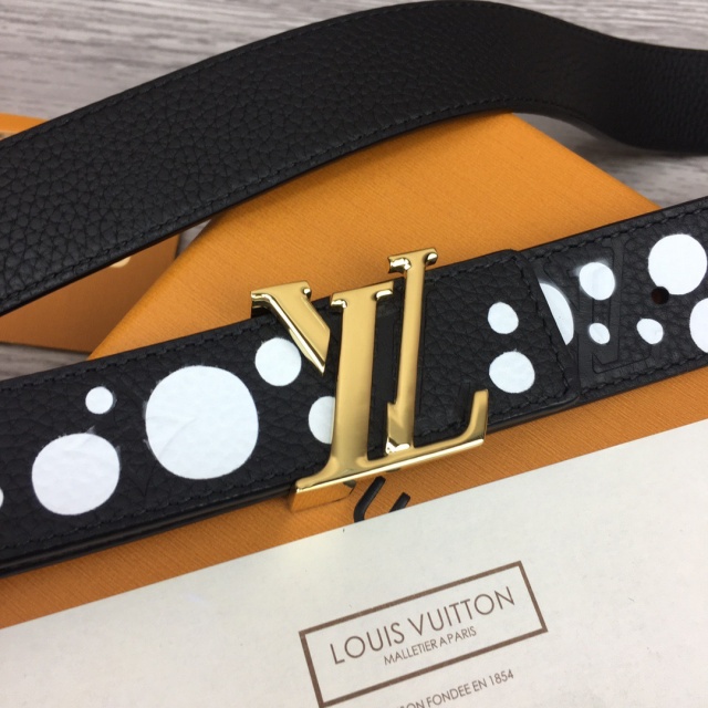 루이비통 LOUIS VUITTON  남여공용 벨트 LV0688